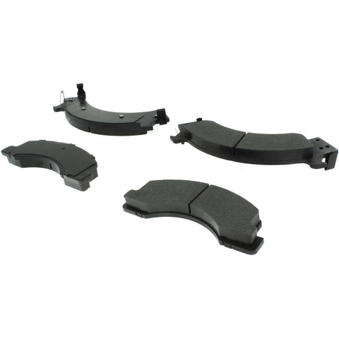 Automann D675 front semi-metallic brake pad showing metallic friction surface and backing plate for vehicle braking system.