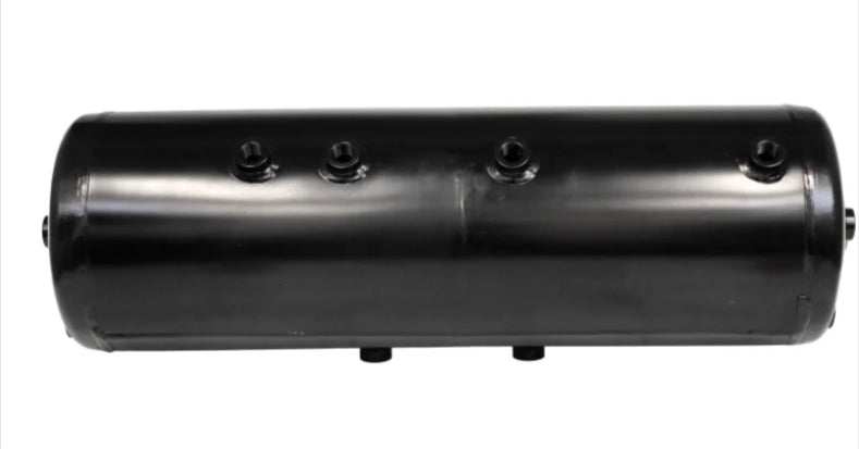 Automann 172.4901 air tank for Freightliner trucks, durable metal construction and mounting brackets visible.