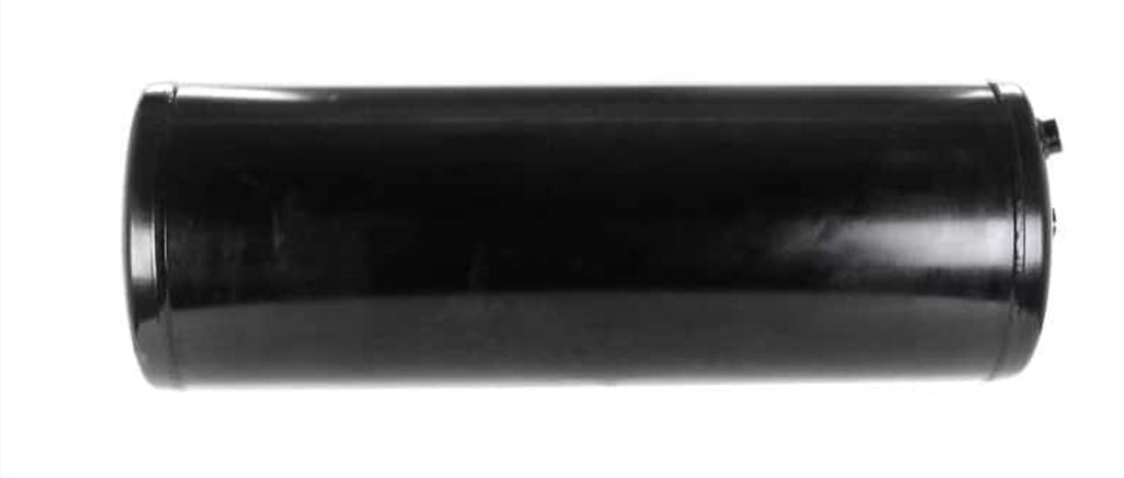 Automann 172.5974 air tank with cylindrical shape and mounting brackets, designed for heavy-duty air system applications.