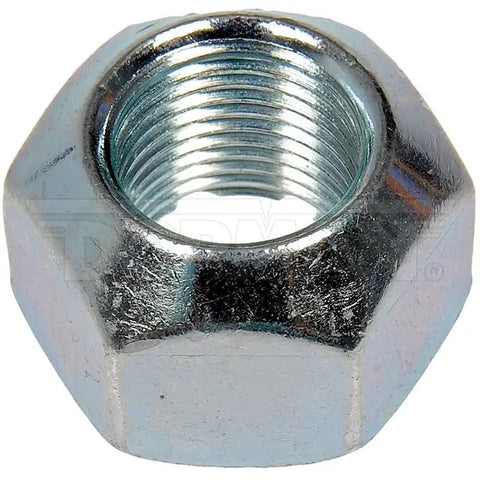 Automann E-4979R disc wheel nut for wheel end applications, shown in a close-up image with detailed threading and metallic finish.