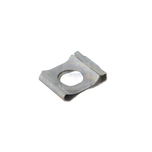 Set of 15 Behr radiator mounting clips by Automann, showing durable metal clips for secure radiator installation.