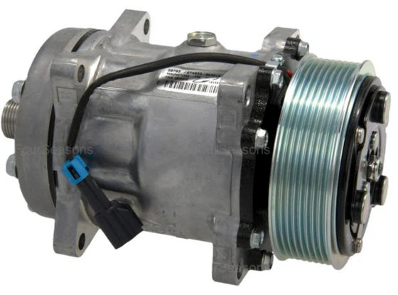 Automann 830.31021 air conditioning compressor 7H15 type, industrial air compressor with metal components and pulley system.