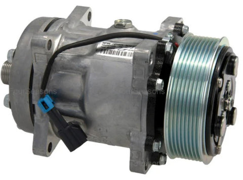 Automann 830.31021 air conditioning compressor 7H15 type, industrial air compressor with metal components and pulley system.