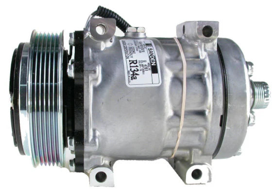 Automann 830.31031 air conditioning compressor 7H15 type showing detailed view of the automotive air compressor component