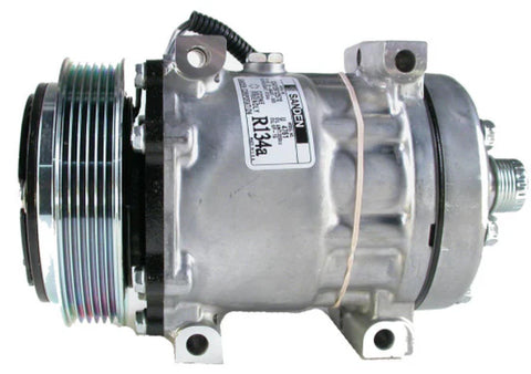 Automann 830.31031 air conditioning compressor 7H15 type showing detailed view of the automotive air compressor component