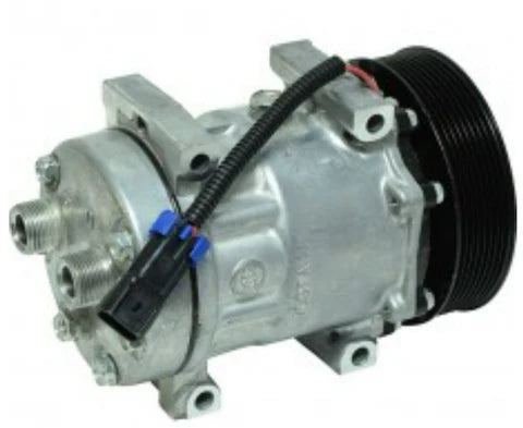 Automann 830.31068 air conditioning compressor 7H15 type, showing metallic body and compressor components.