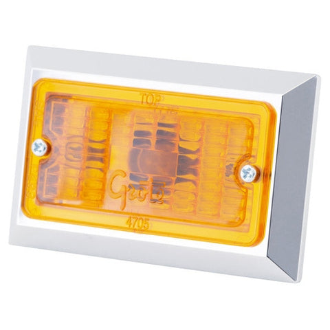 Amber marker light from Automann, 2-1/4 inch by 3-3/4 inch lighting accessory with durable housing