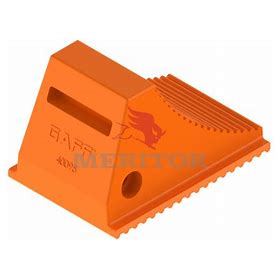 562.6140GUB-12.25 X 8.5 X 8.25 Wheel Chock Poly