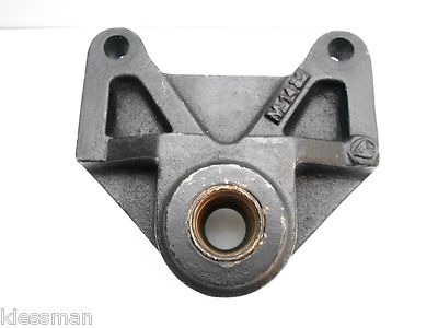 M1482-Freightliner Cast Hanger